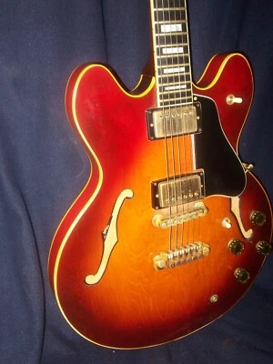 GIBSON ES347 TODO ORIGINAL RARO 1980 MUITO BEM CONSERVADO com CAIXA - FERRAGEM DOURADA - - Imagem 1 de 4