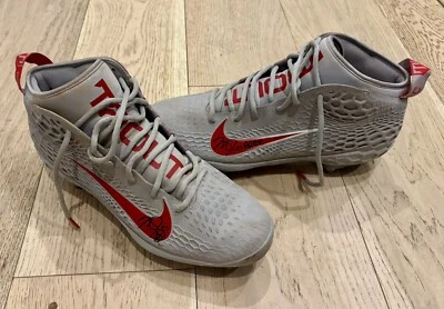 MIKE TROUT HAND SIGNED AUTOGRAPHED ANGELS 2022 GAME USED CLEATS BECKETT COA BAS - Image 1 of 4