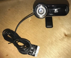 Logitech Webcam Pro 9000 2.0-Megapixel PN 860-000210 V-U0009 built-in Microphone - Picture 1 of 3