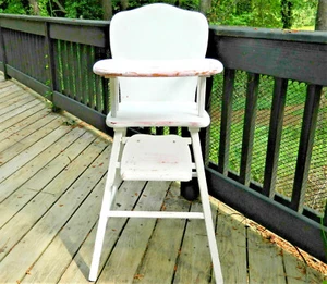 Vintage Wood High Chair White Over Pink Distressed paint - Picture 1 of 10