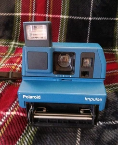 Vintage - KEINE VISUELLEN AUSGABEN seltene analoge Sofortbildkamera Jadeblau Polaroid Impulse - Bild 1 von 6