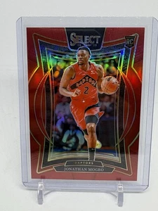 2024-25 Panini Select Jonathan Mogbo RC Concourse Red Prizm /199 (E647) - Foto 1 di 3