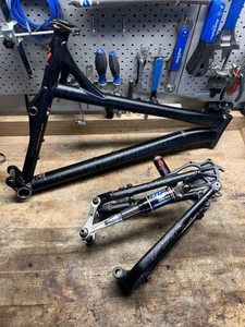 Specialized Sworks FSR M5 Large Frame Black 26” MTB Full Suspension Disc Parts - Picture 1 of 6