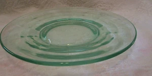 Vintage ~ Blockoptik ~ grünes Glas mit Vertiefung ~ 6 3/8" Brot & Butter Teller ~ 1 Stck. - Bild 1 von 5