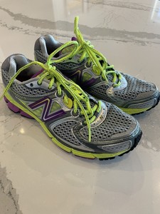 New Balance 860 Purple Athletic Shoes 