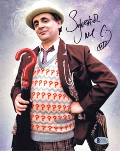 SYLVESTER MCCOY SIGNED AUTOGRAPHED 8x10 PHOTO #7 DR. DOCTOR WHO BBC BECKETT BAS - Picture 1 of 2
