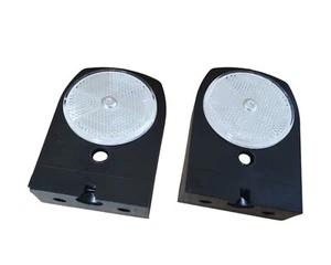2x Rückstrahler weiß mit Halter zum Schrauben 100x 70 mm - Prüfzeichen Reflektor - Bild 1 von 4