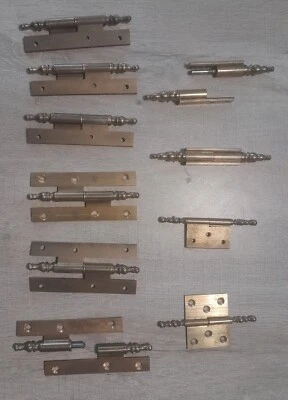 LOT DE 10 ANCIENNES CHARNIERES EN LAITON /PORTE/CLEF/ARMOIRE/MEUBLE - Photo 1/4