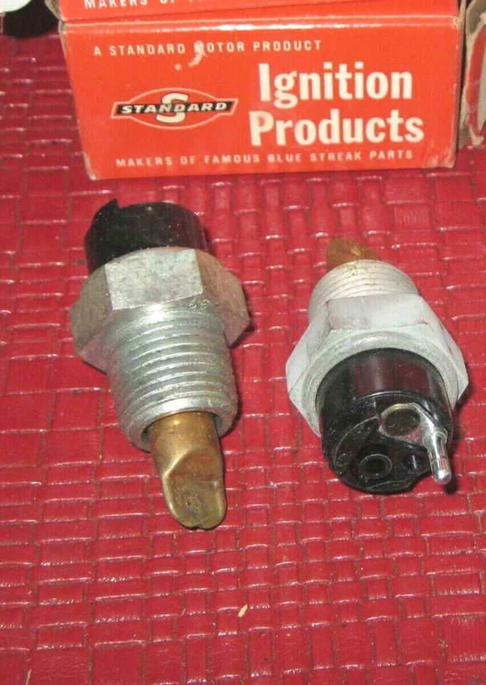 New 1962-1966 Chevrolet Chevelle, Chevy II temperature sender, USA - Image 1 of 1