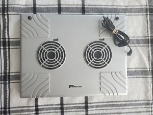Targus Notebook Chillhub Cooling Pad with Dual Fans and USB Connect USB Powered - Picture 1 of 3