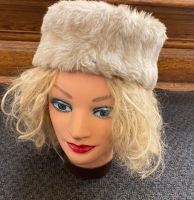 Sombrero Pastillero Forro Tapiz Floral Piel Sintética Años 50 Hecho en Unión Foto 1 de 4