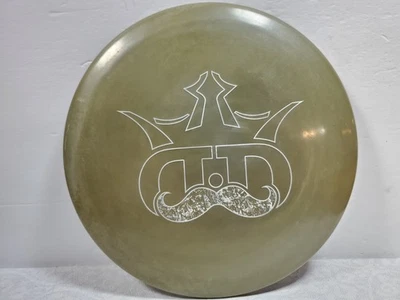 Dynamic Discs Witness Fuzion Gray 174 grams disc golf - Image 1 of 4