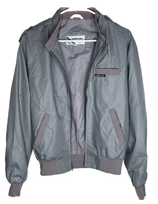 Vintage Men’s Long Sleeve Grey Jacket Members Only Size 40 Three Front Pockets - Image 1 of 3