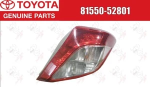 Conjunto de lámpara combinada trasera lado derecho TOYOTA OEM 81550-52801 para VITZ YARIS - Imagen 1 de 13