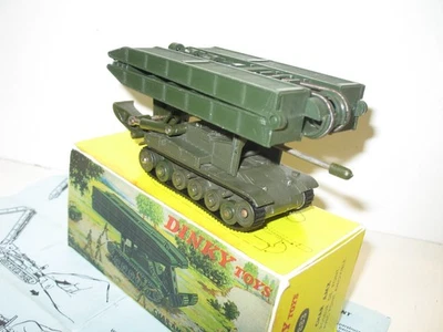 DINKY TOYS, char poseur de pont version gravé "char AMX" version 1 militaire H - Photo 1/4