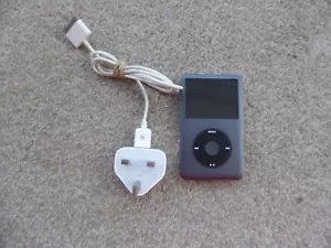 Apple iPod Classic Black 160GB - Picture 1 of 6