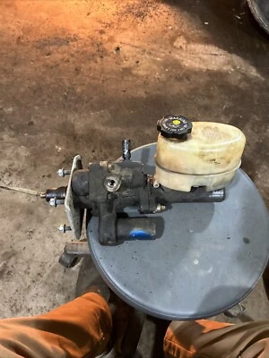 99-02 Chevy/GMC 2500HD OEM Hydroboost с главным цилиндром - Изображение 1 из 4