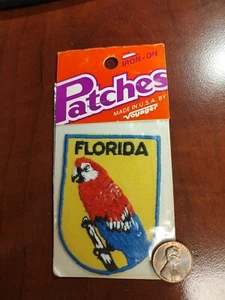 Vintage Voyager Florida Parrott Scarlet Macaw Patch Emblem NEW Iron On or Sew - Picture 1 of 3