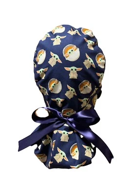 Sombrero Médico de Yoga Star Wars, Gorra Exfoliante de Enfermera Cola de Caballo Forrada de Satén para Cabello Largo Foto 1 de 4