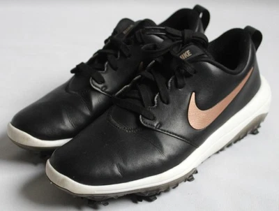 Zapatos de golf Nike para mujer 6,5 Roshe Golf Tour negros/rojos metálicos bronce AR5582-001 Foto 1 de 4