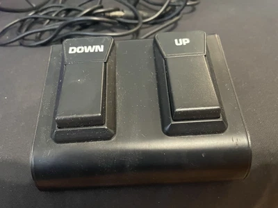 Interruptor de pie doble Behringer FS112V-2 - usado, sin accesorios Foto 1 de 2