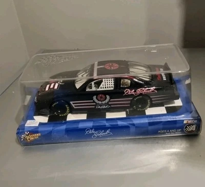 2002 New Winners Circle Dale Earnhardt NASCAR 1:24 Scale Die Cast Car #30231 - Image 1 of 4