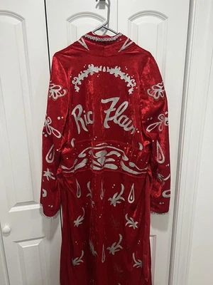 WWE Ric Flair Adulto Bata Wrestlemania 8 JAKKS Rojo Disfraz Halloween WWF WCW AEW Foto 1 de 4