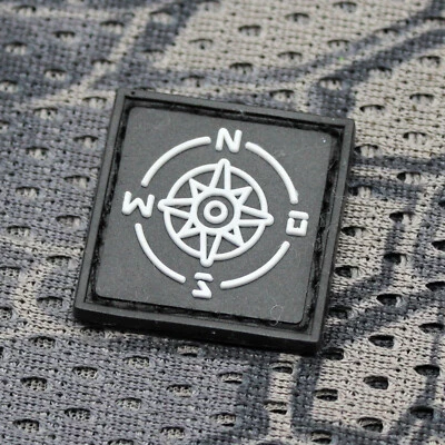 URSUZ Mini PVC Patch Abzeichen Everyday Carry Kompass Bushcraft GPS Klett EDC 2,5cm