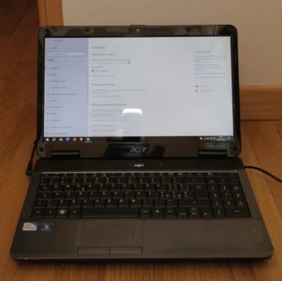 ACER ASPIRE 5732z - 3 GB RAM 500gb SDD Crucial - Windows 10 Pro - Immagine 1 di 4