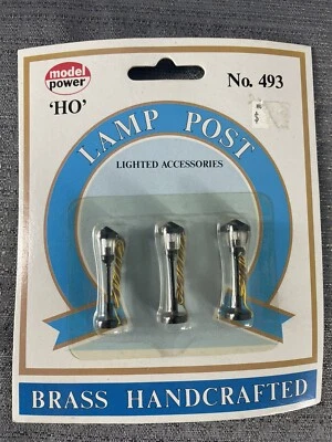 Model Power 493 HO Scale Small Gas Light--Clear - Image 1 of 4