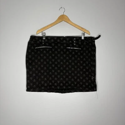 Tripp NYC - Skull Print Mini Skirt - Goth Punk Emo Grunge Y2K - Size 22 - Image 1 of 4