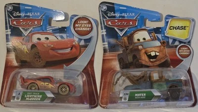Disney Pixar Cars Chase Mater con capucha y pista de tierra Lightning McQueen nuevo difícil de encontrar Foto 1 de 4