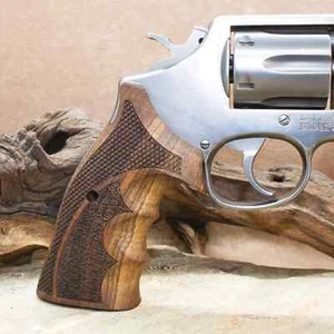 NUOVA PISTOLA IN LEGNO DI NOCE TURCO Smith & Wesson K/L telaio mazzo quadrato impugnature fatte a mano - Foto 1 di 4