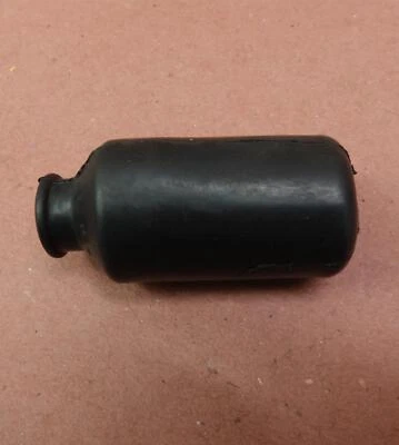 Cubierta de ojal de goma Suzuki Boulevard M109R VZR1800 2006-2009 Foto 1 de 4