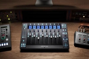 SSL UF8 - USB 8 Fader DAW Controller - Picture 1 of 5