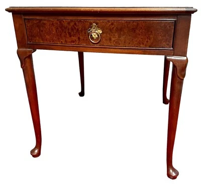 Móveis de mesa lateral Baker estilo Queen Anne madeira burl vintage anos 80 gyuh - Imagem 1 de 4