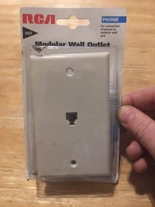 RCA TP247WH Phone Modular Wall Outlet White - Picture 1 of 2
