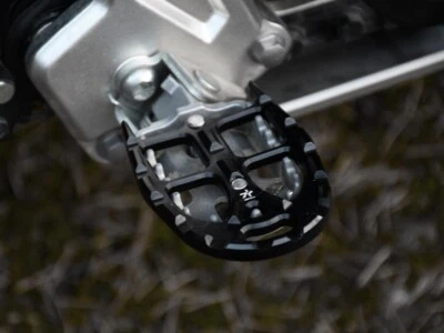 ESTENSIONE/ESPANSIONE PEDANE YAMAHA TENERE 700 Ténéré 2019-2024 silver | SEPTAR - Image 1 of 4