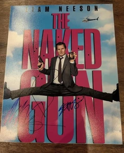 The Naked Gun Signiertes Poster - Bild 1 von 3