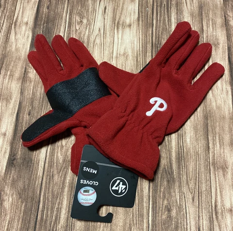 MLB Philadephia Phillies 47’ Brand Winter Gloves Men Fleece Red NWT Cover
