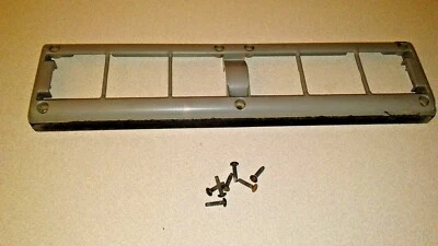 Placa de suela inferior Hoover Savvy para aspiradora vertical sin bolsa U8174-900 Foto 1 de 4