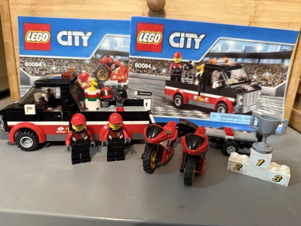 LEGO CITY 60084 Transportador de bicicletas de carreras, usado/sin caja Foto 1 de 1