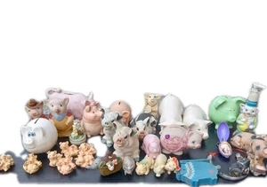 Lof Of Piggy Banks/Figurines Collectibles Antiques Plush Ceramic - Picture 1 of 8