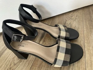 Clarks Jocelynne Heels Sandals Uk 5 D Worn Once - Picture 1 of 7
