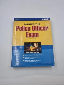 Master The Police Officer Exam 17th Edition - Thomson Peterson's - Free UK P&P - Picture 1 of 15