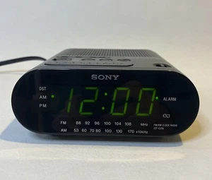 Sony Dream Machine ICF-C218 Dual Alarm Clock Radio AM/FM Auto Time Set Black - Picture 1 of 8