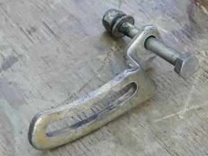 Soporte de alternador biturbo Maserati correa enlace de tensión OEM 1984-1986 319030319 - Imagen 1 de 6