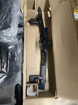 BRAND NEW Genuine Mitsubishi Trailer Hitch MZ314985 - Image 1 of 2