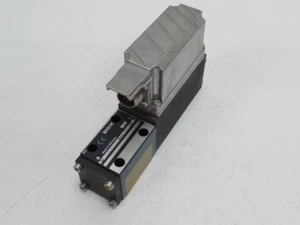 BOSCH 0811404741 Válvula de paso 4WRPEH 6 CB04L-2X/G24K0/A1M COMO NUEVA - Imagen 1 de 4