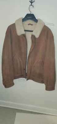 Chaqueta de cuero tostado Neiman Marcus Label talla L para hombre usada Foto 1 de 4